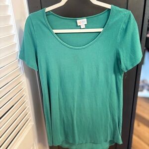LuLaRoe Green Fitted Short Sleeve T-Shirt